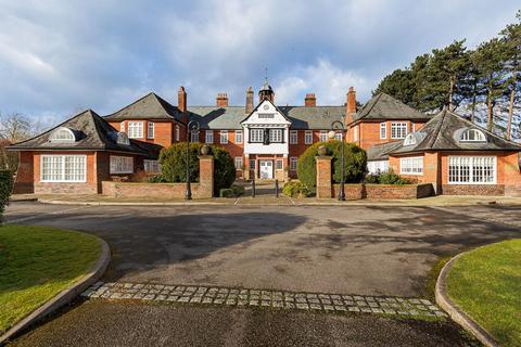 2 bed property, in Ancoats Lane, £500,000