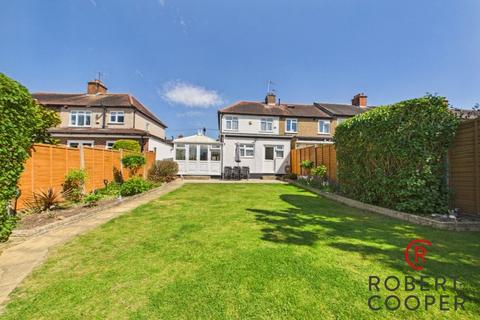 4 bed property, in Shaldon Drive, £600,000