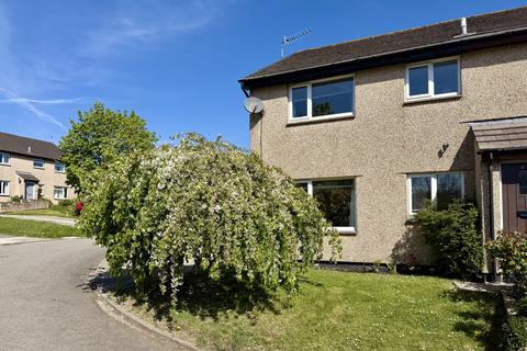 1 bed property, in Palace Meadow, £160,000