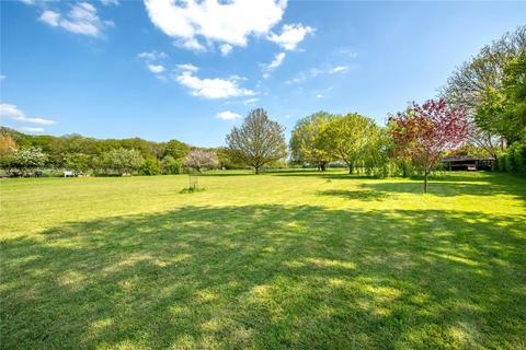 4 bed property, in Burnt Oak Lane, £1,100,000