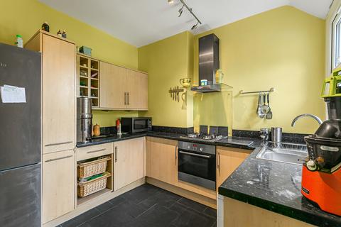 2 bed property, in Sangley Road, £300,000