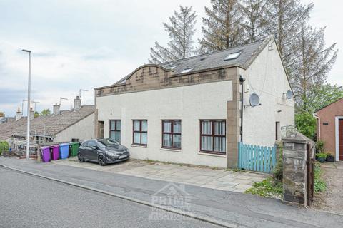 1 bed property, in 51A South Street, £52,000