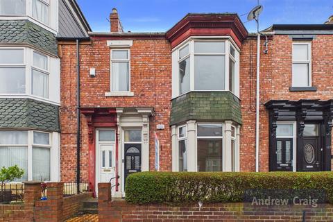 3 bed property, in Stanhope Road, £85,000