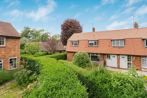 3 bed property, in Cloverland, £450,000