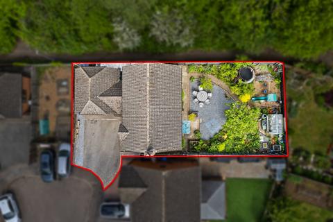 4 bed property, in Hockney Avenue, £375,000