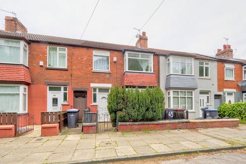 3 bed property, in Tavistock Road, £90,000