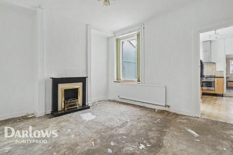 4 bed property, in Woodland Terrace, £160,000