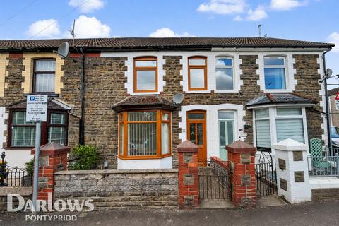 4 bed property, in Woodland Terrace, £170,000