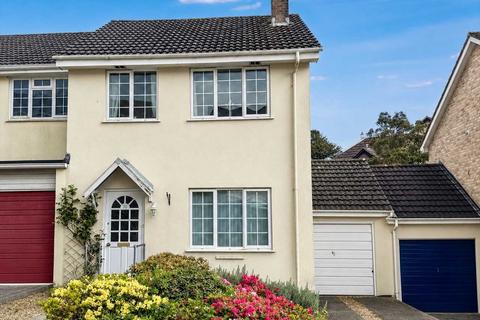 3 bed property, in Falmouth TR11, £355,000