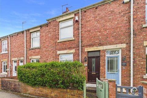 2 bed property, in Woodside, £140,000
