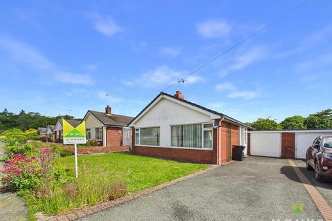 3 bed property, in Hampton Road, £285,000