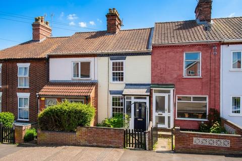 3 bed property, in Quebec Road, £240,000