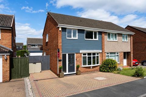 3 bed property, in Petrel Crescent, £200,000