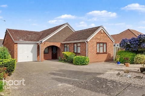 3 bed property, in Sherwood Drive, £400,000