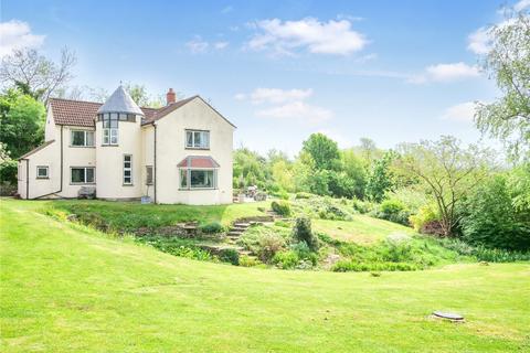 3 bed property, in 3 bedroom detached property with development potential - Regil, £790,000