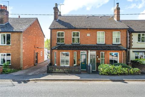 3 bed property, in Gole Road, £599,950