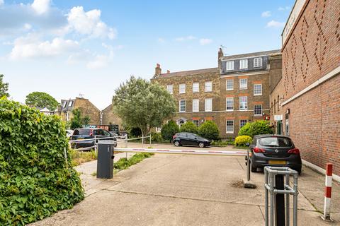 Studio, in Stoke Newington Church Street, £18,000,000