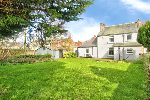 3 bed property, in The Centre, £140,000
