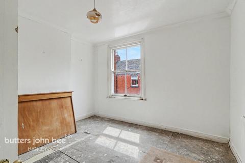 2 bed property, in Frith Street, £86,000