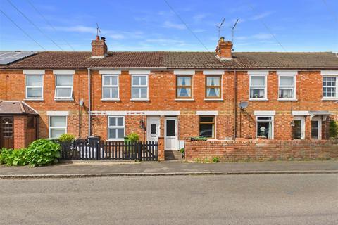 3 bed property, in Willersey Road, £250,000