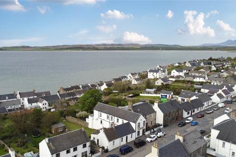 4 bed property, in Briarlea, £390,000