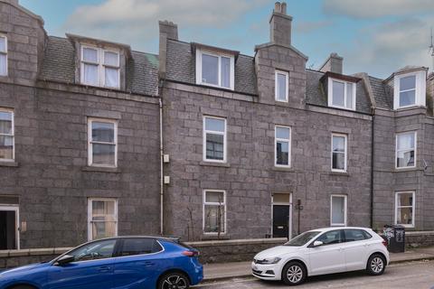 2 bed property, in Merkland Road East, £57,000
