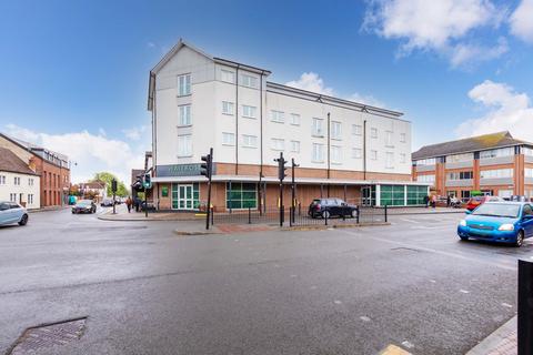 1 bed property, in Moorbridge Road, £195,000