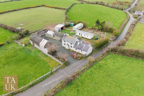 4 bed property, in Llantrisant, £375,000