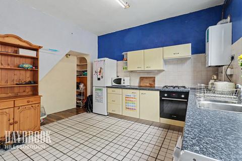 3 bed property, in Loxley New Road, £175,000