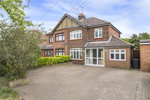 4 bed property, in Princes Road, £600,000