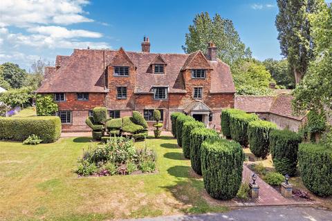 9 bed property, in Nash Street, £3,940,000