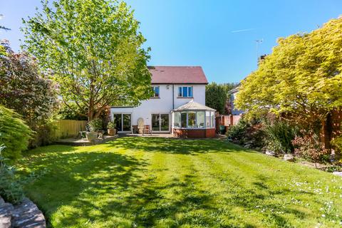 3 bed property, in Mill Lane, £1,000,000