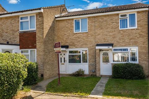 2 bed property, in Holmcroft, £290,000