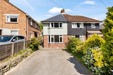 3 bed property, in Minnis Lane, £350,000
