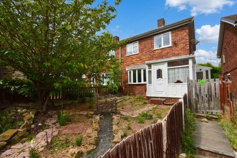 2 bed property, in Old School Lane, £99,000