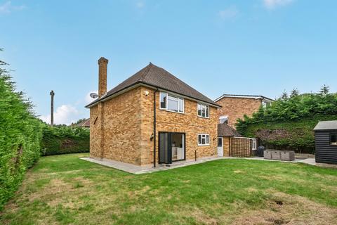 3 bed property, in Hilda Vale Road, £850,000