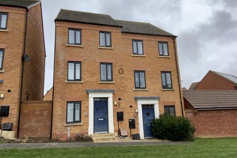 3 bed property, in Cicero Crescent, £400,000