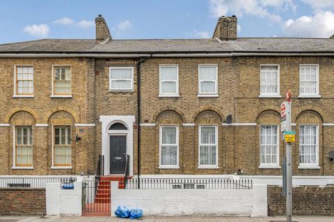 3 bed property, in Peckham Hill Street, £875,000
