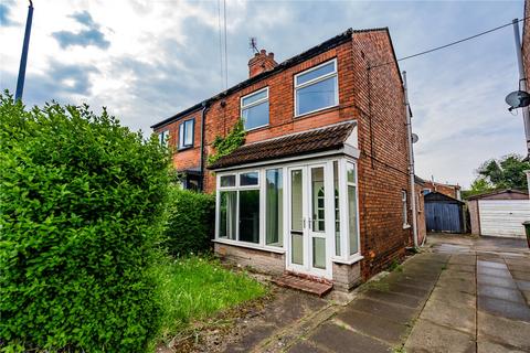 3 bed property, in St. Johns Road, £75,000