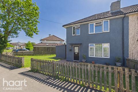 3 bed property, in Peverel Road, £440,000