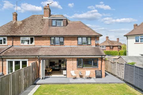 4 bed property, in Newfield Road, £750,000