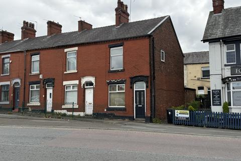2 bed property, in Ridge Hill Lane, £150,000