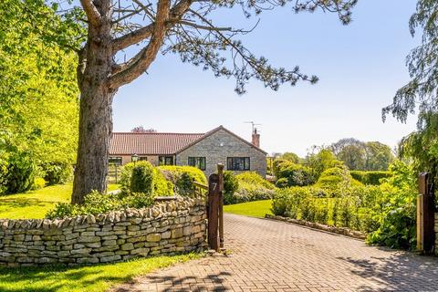 4 bed property, in Thorpe Drove, £695,000