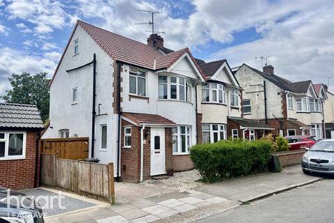 3 bed property, in Grosvenor Road, £400,000