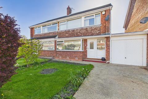 3 bed property, in Grosmont, £200,000