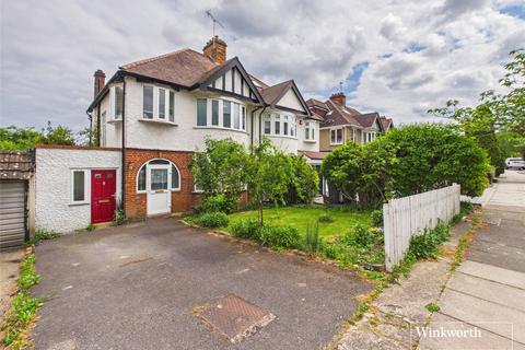 3 bed property, in Sunny Gardens Road, £800,000