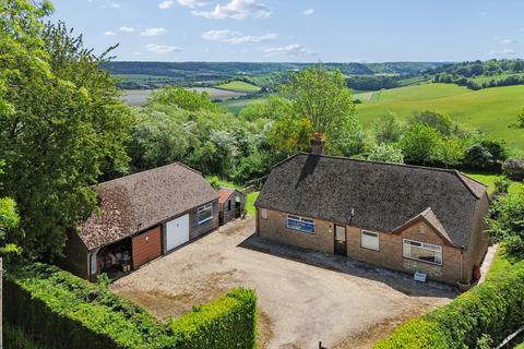 3 bed property, in Routs Green Farm, £1,400,000