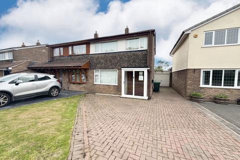 3 bed property, in Oakham Road, £260,000