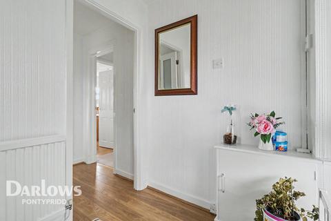 3 bed property, in Coed Isaf Road, £280,000