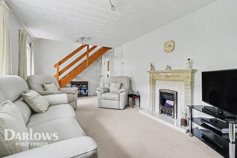 3 bed property, in Coed Isaf Road, £280,000
